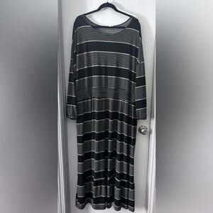 New with tags Lularoe Evelyn dress - size 3x .  Black and White Striped Dress
